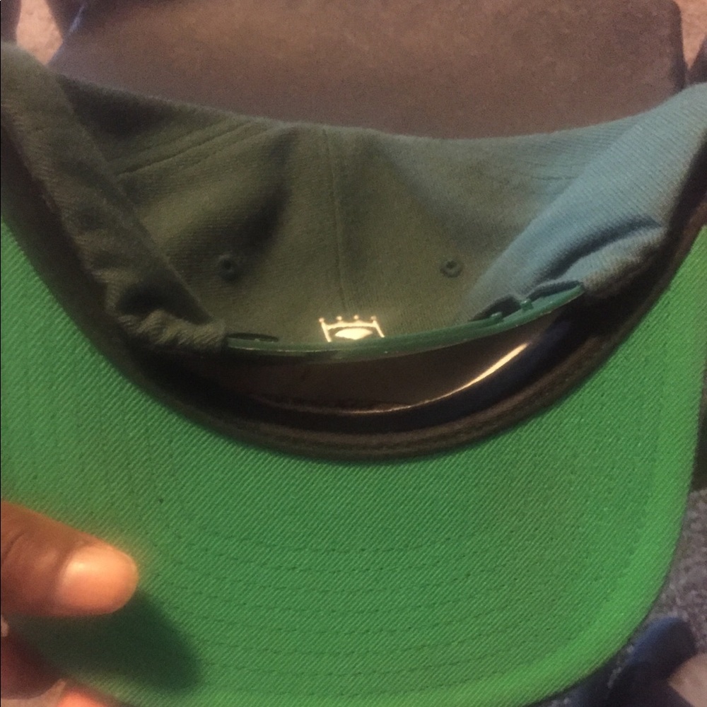 Snapback hat - Picture 3 of 3